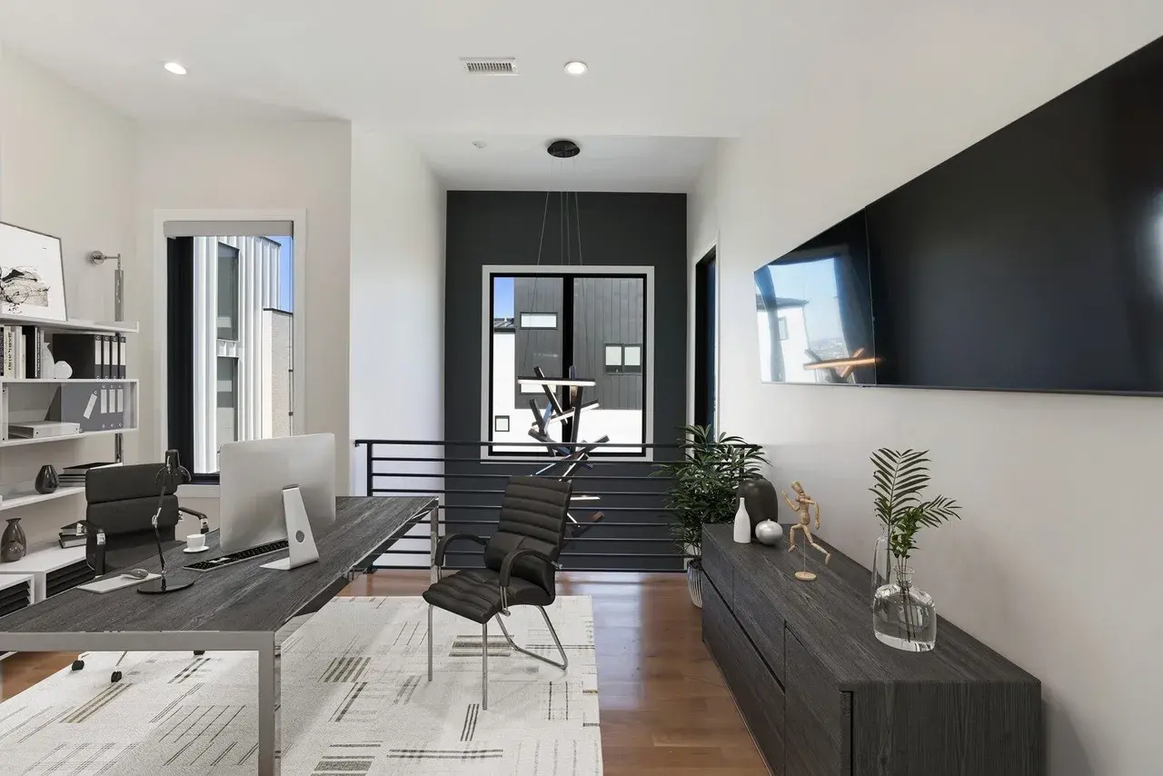 Modern Hill Circle Retreat with Rooftop Terrace & Elevator