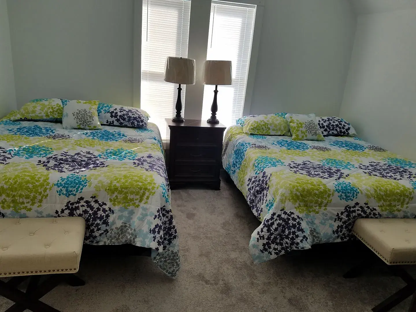 Newly Remodeled 2-Story Victorian Cottage Near Downtown