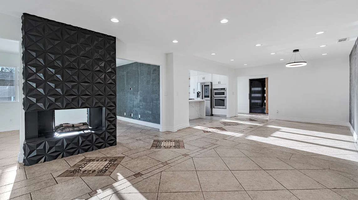 Stylish 4+3 Home with Upgrades in Sylmar, LA