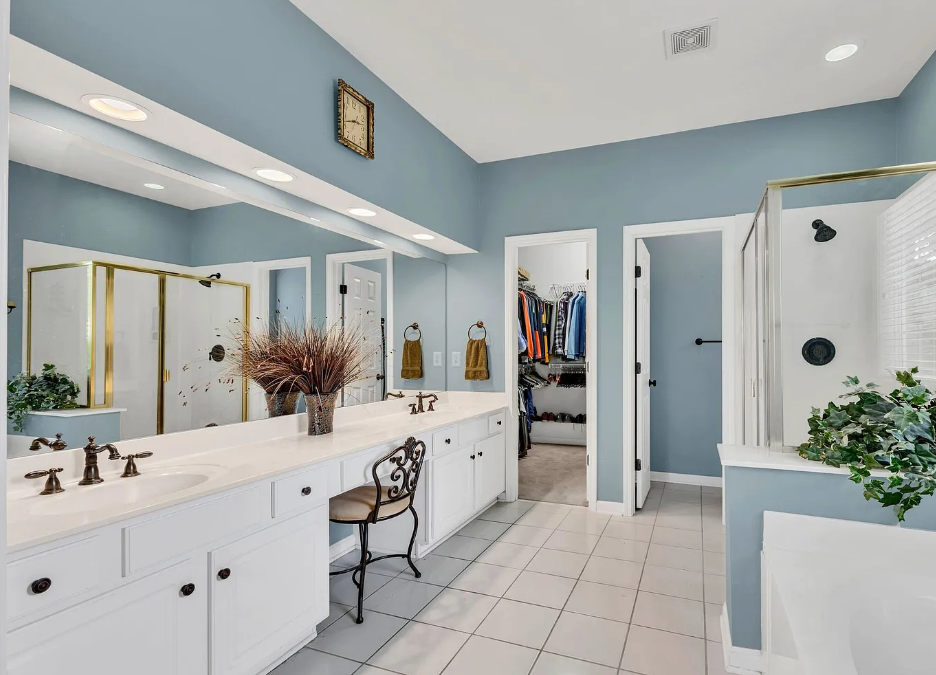 Spacious Family Home in Williams Grove with Bonus Room