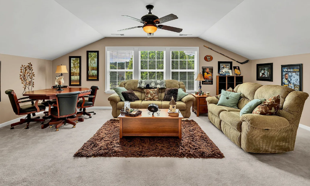 Spacious Family Home in Williams Grove with Bonus Room