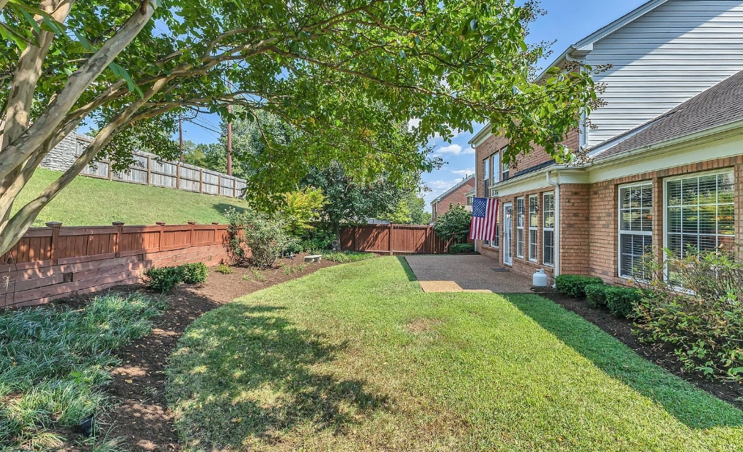 Spacious Family Home in Williams Grove with Bonus Room
